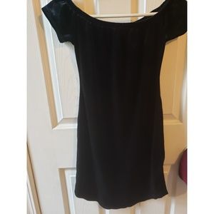 Forever 21 Off the shoulder velvet dress